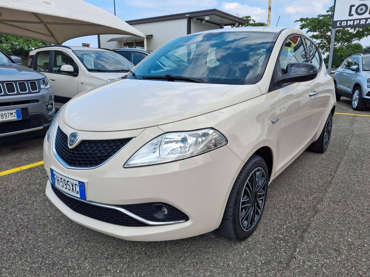 Lancia Ypsilon 1.2 69 CV 5 porte GPL Ecochic Gold