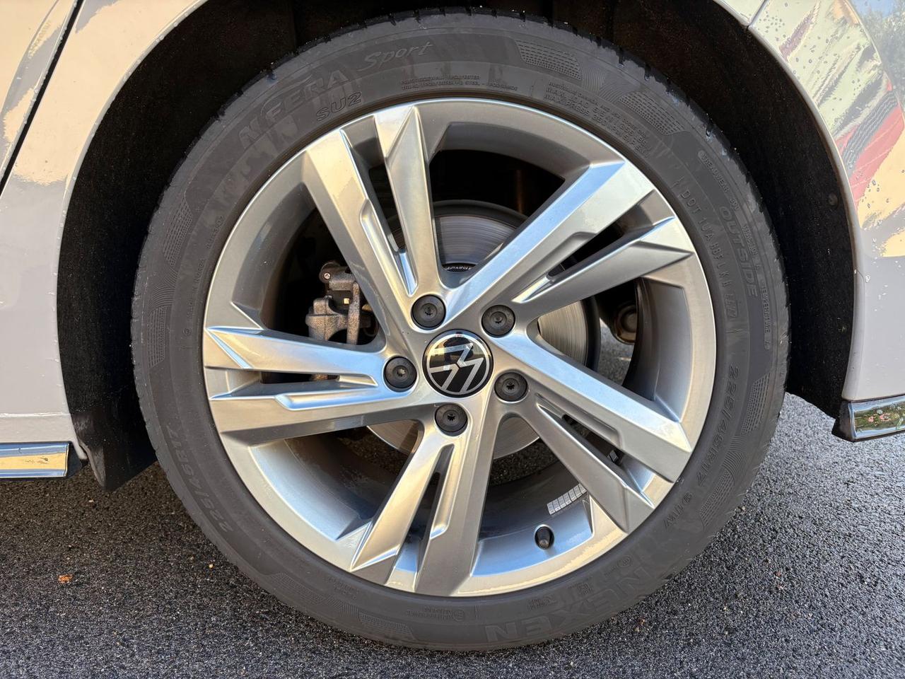 Volkswagen Golf 2.0 TDI R Line #7276