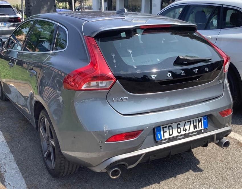 Volvo V40 2.0 D4 Momentum comenuova