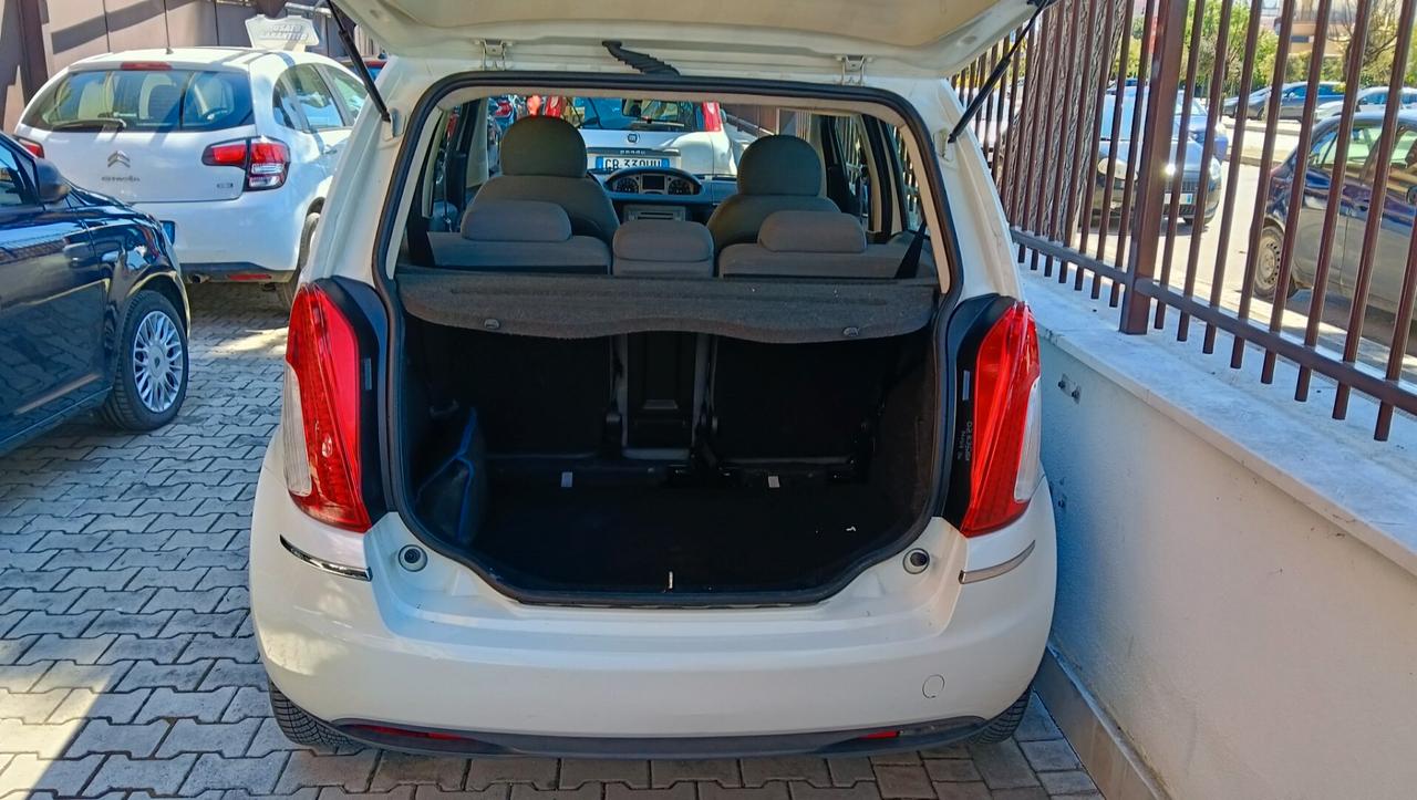 LANCIA MUSA 1.4 B/GPL C. MADRE -2012