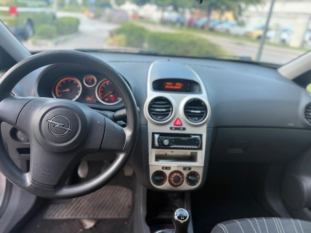 Opel Corsa 1.2 3 porte Club