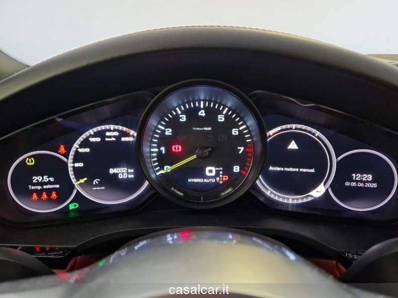 Porsche Cayenne 3.0 V6 E-Hybrid 3 ANNI DI GARANZIA KM ILLIMITATI PARI ALLA NUOVA CON 29000 € DI ACCESSORI
