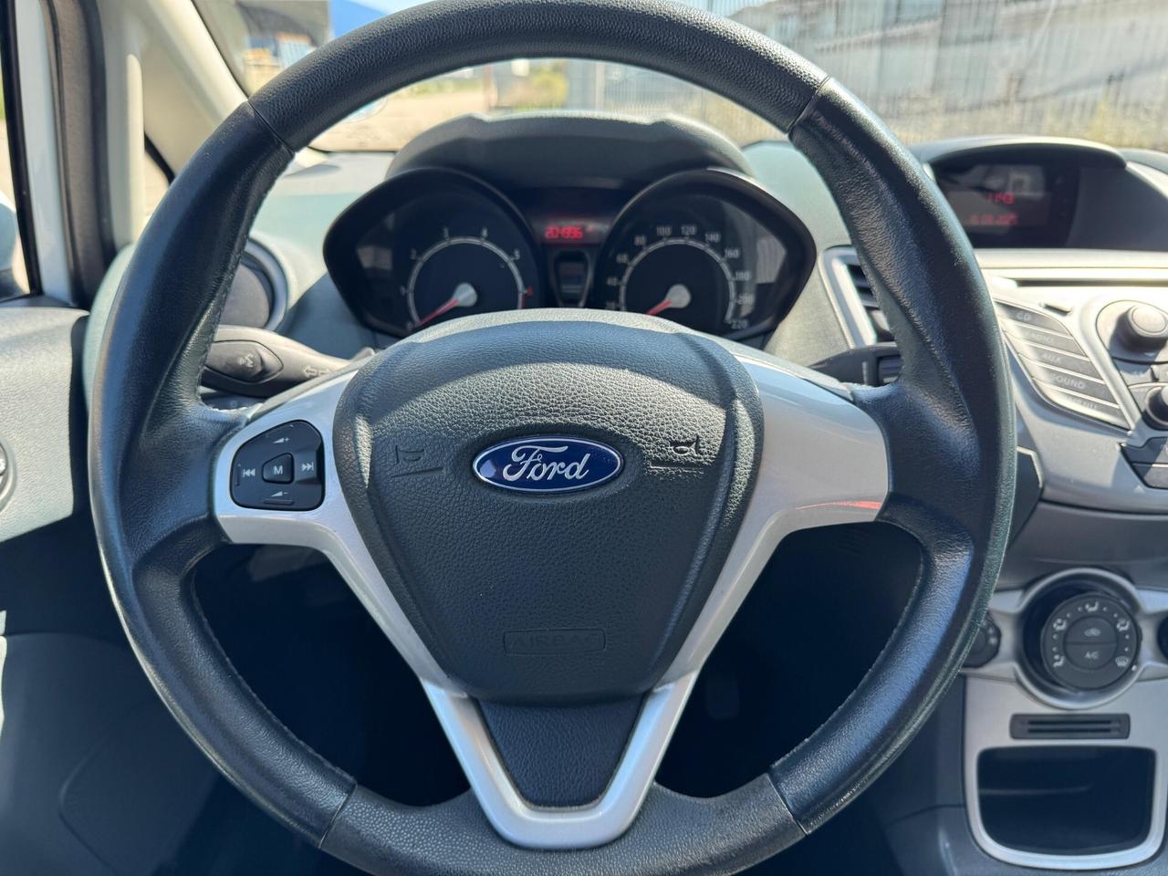 Ford Fiesta 1.4 Bz.- GPL 5p GARANZIA 12 m