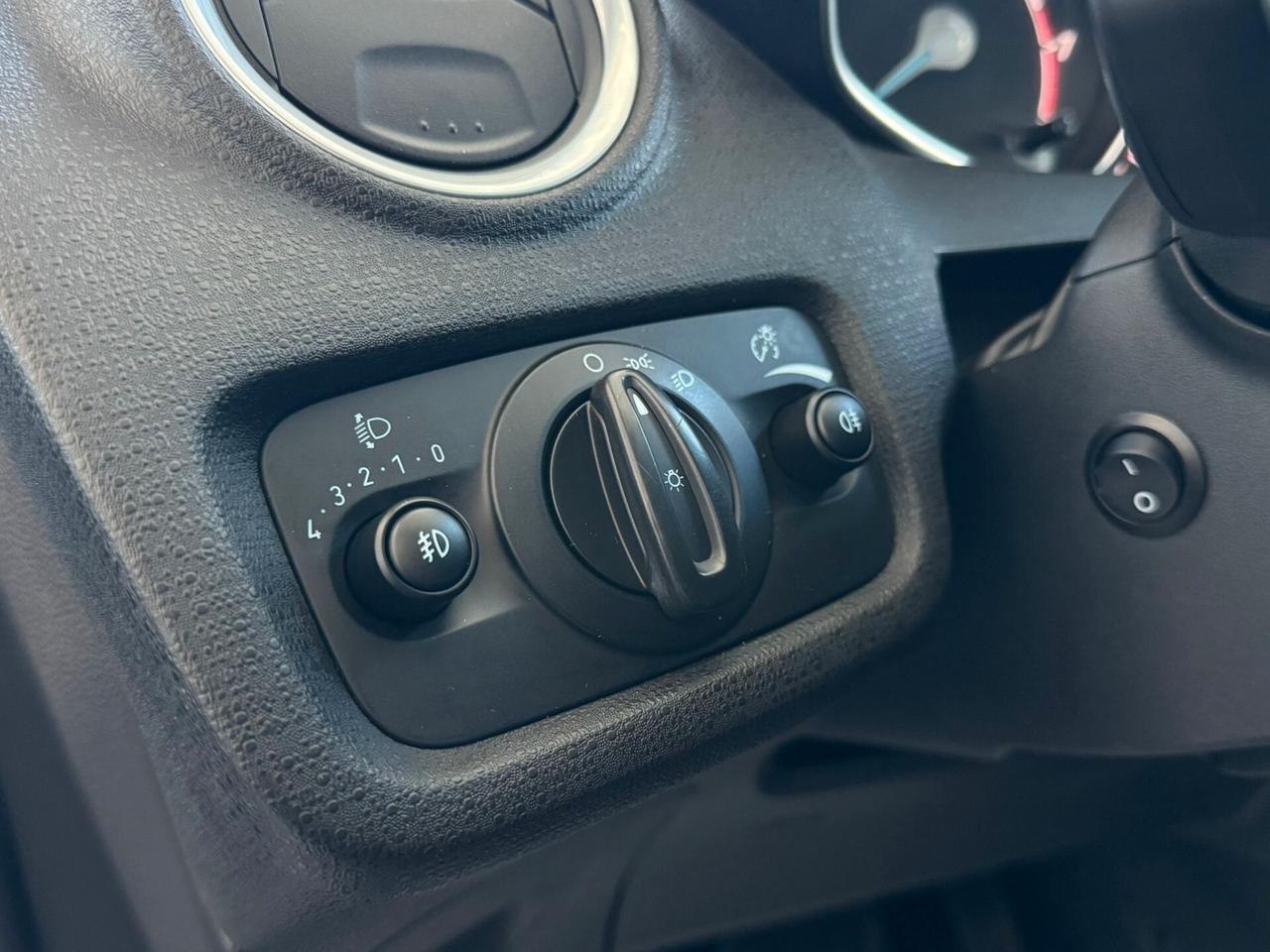 Ford Fiesta 1.0 80CV 5 porte Black & White Edition