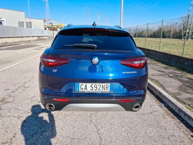 Alfa Romeo Stelvio 2.0 Turbo 280 CV AT8 Q4 Ti