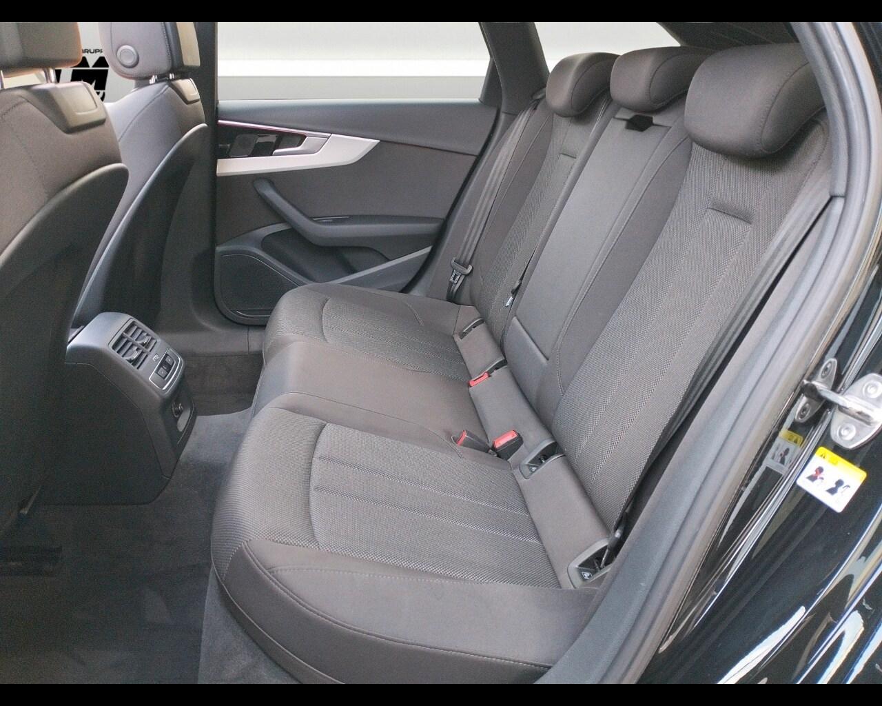 AUDI A4 allroad 2ª serie A4 allroad 40 TDI 204...