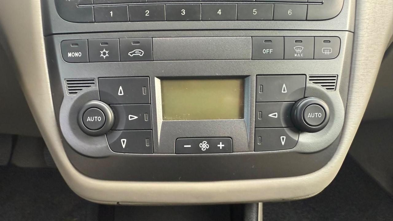 Fiat Grande Punto 1.4 Starjet 16V 5 porte Emotion