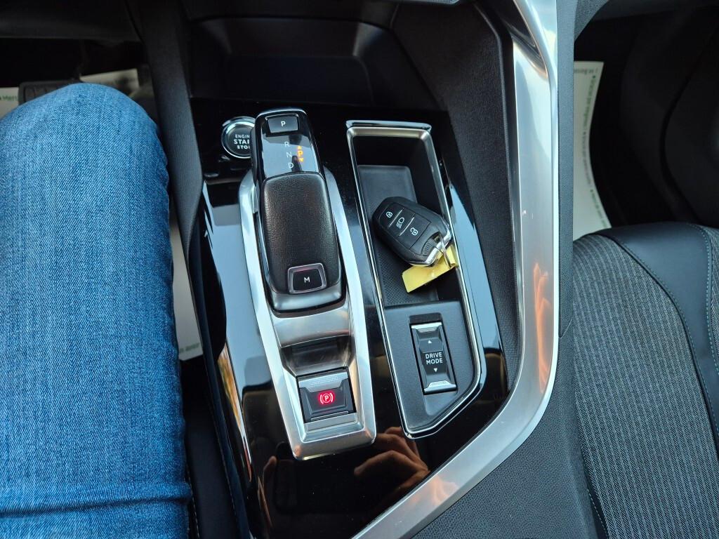 Peugeot 3008 BlueHDi 130CV EAT8 ALLURE