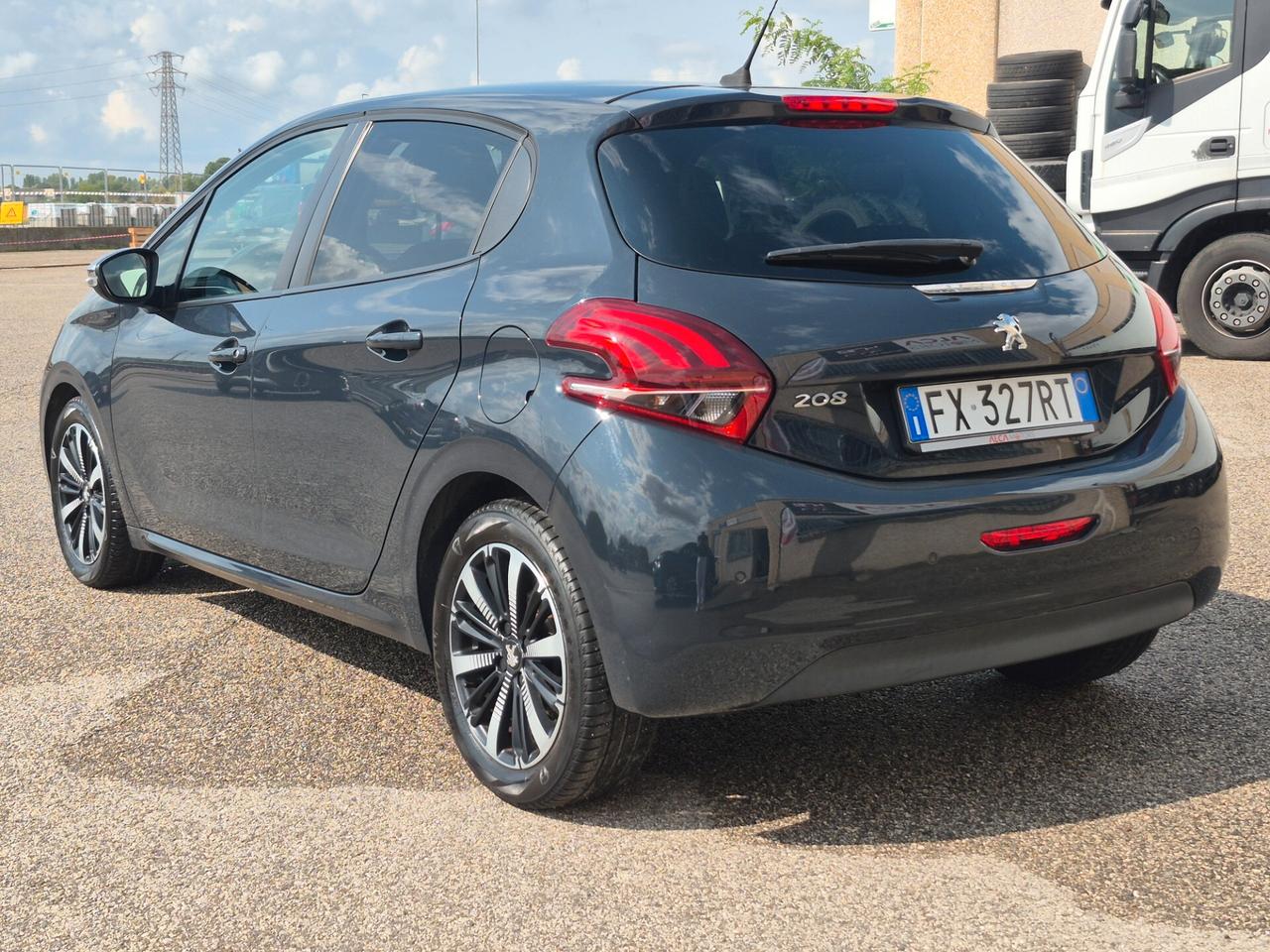 Peugeot 208 BlueHDi 100 S&S 5 porte Signature