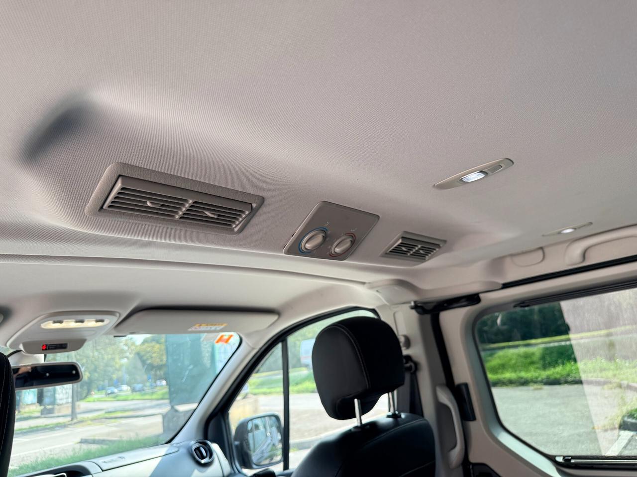 Renault Trafic T29 2.0 dCi 170CV EDC PC-TN SpaceClass Energy 7 POSTI Automatico + IVA