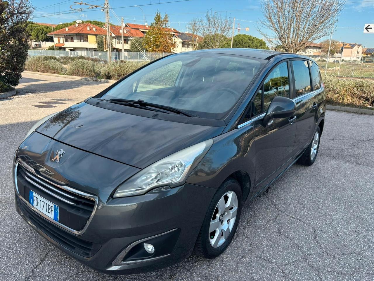 Peugeot 5008 BlueHDi 120 S&S Business 7 Posti