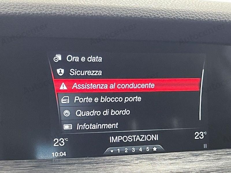 Alfa Romeo Stelvio 2.2 t Business Q4 190cv auto my19