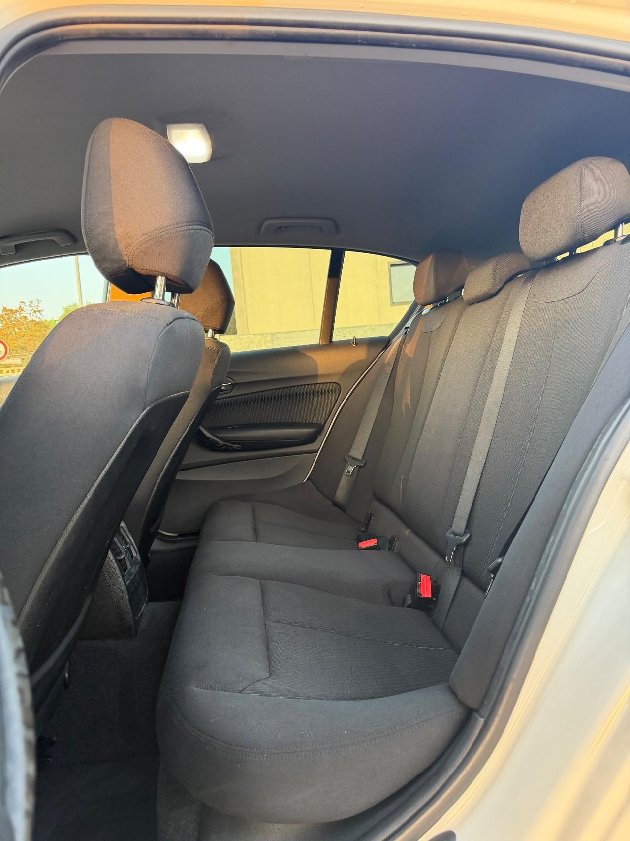 Bmw 116 116d 5p. Efficient Dynamics Unique