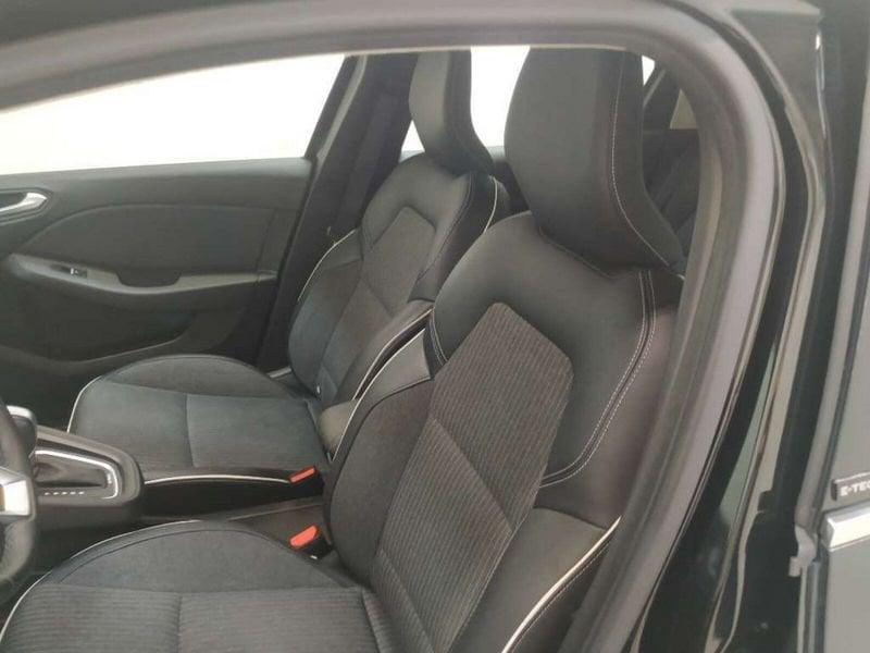 Renault Clio 1.6 E-Tech hybrid Intens 140cv auto my21