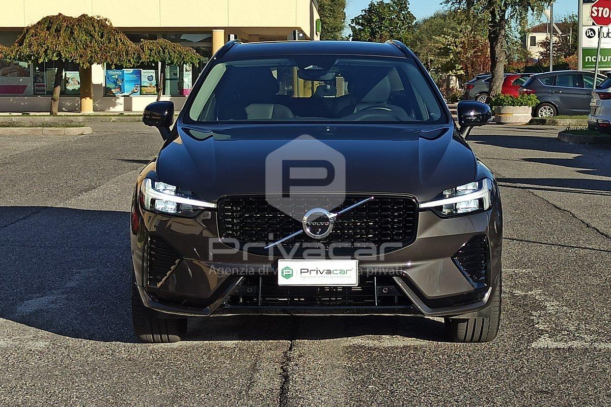 VOLVO XC60 B4 (d) automatico Plus Dark