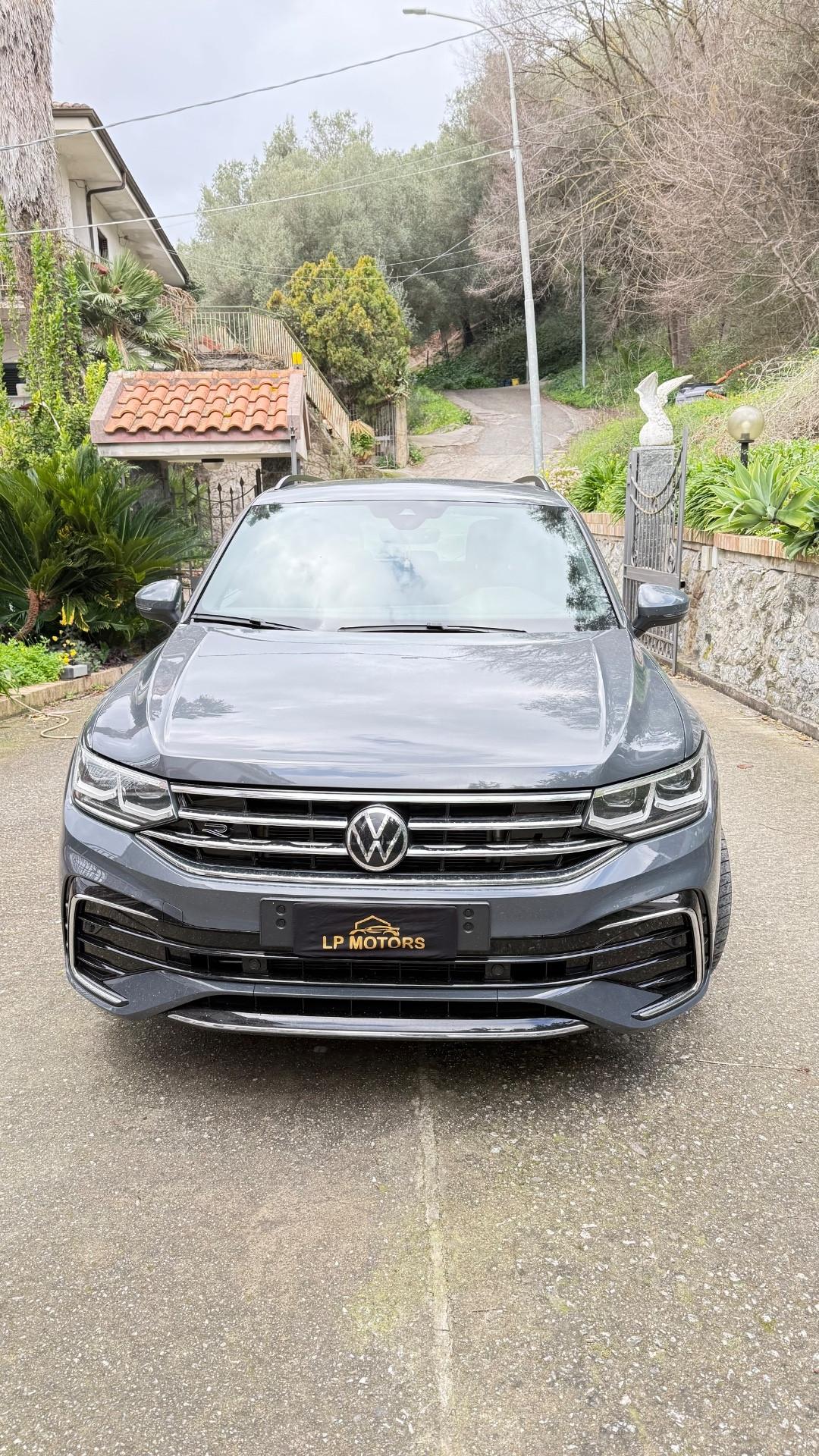 Volkswagen Tiguan 2.0 TDI 150 CV SCR DSG R-Line