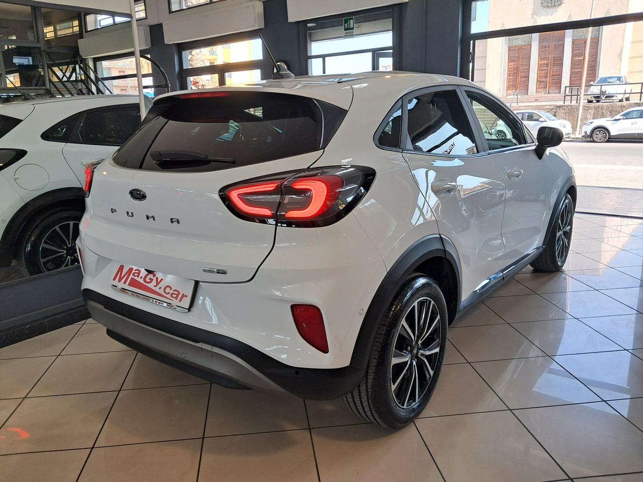 Ford Puma 1.0 EcoBoost Hybrid 125 cv Titanium