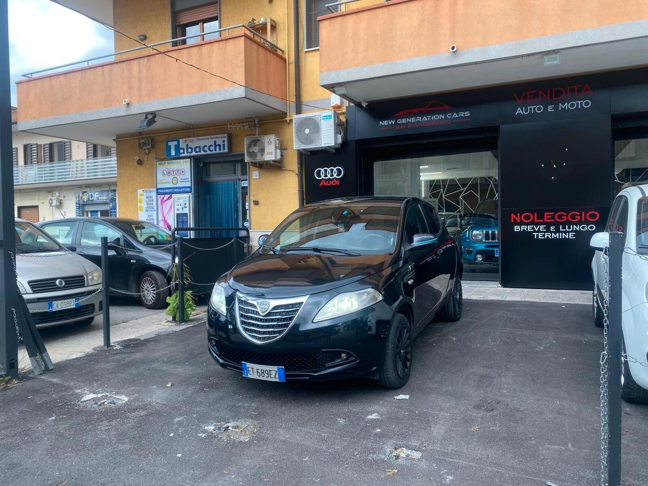 Lancia Ypsilon 0.9 TwinAir 85 CV 5 porte Metano Ecochic Gold