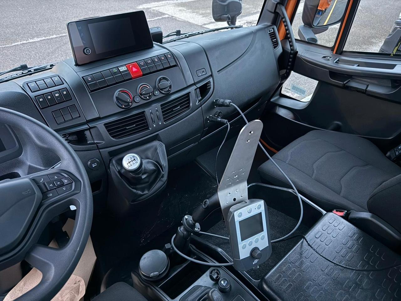 Iveco eurocargo 150E280 4x4 spazzaneve