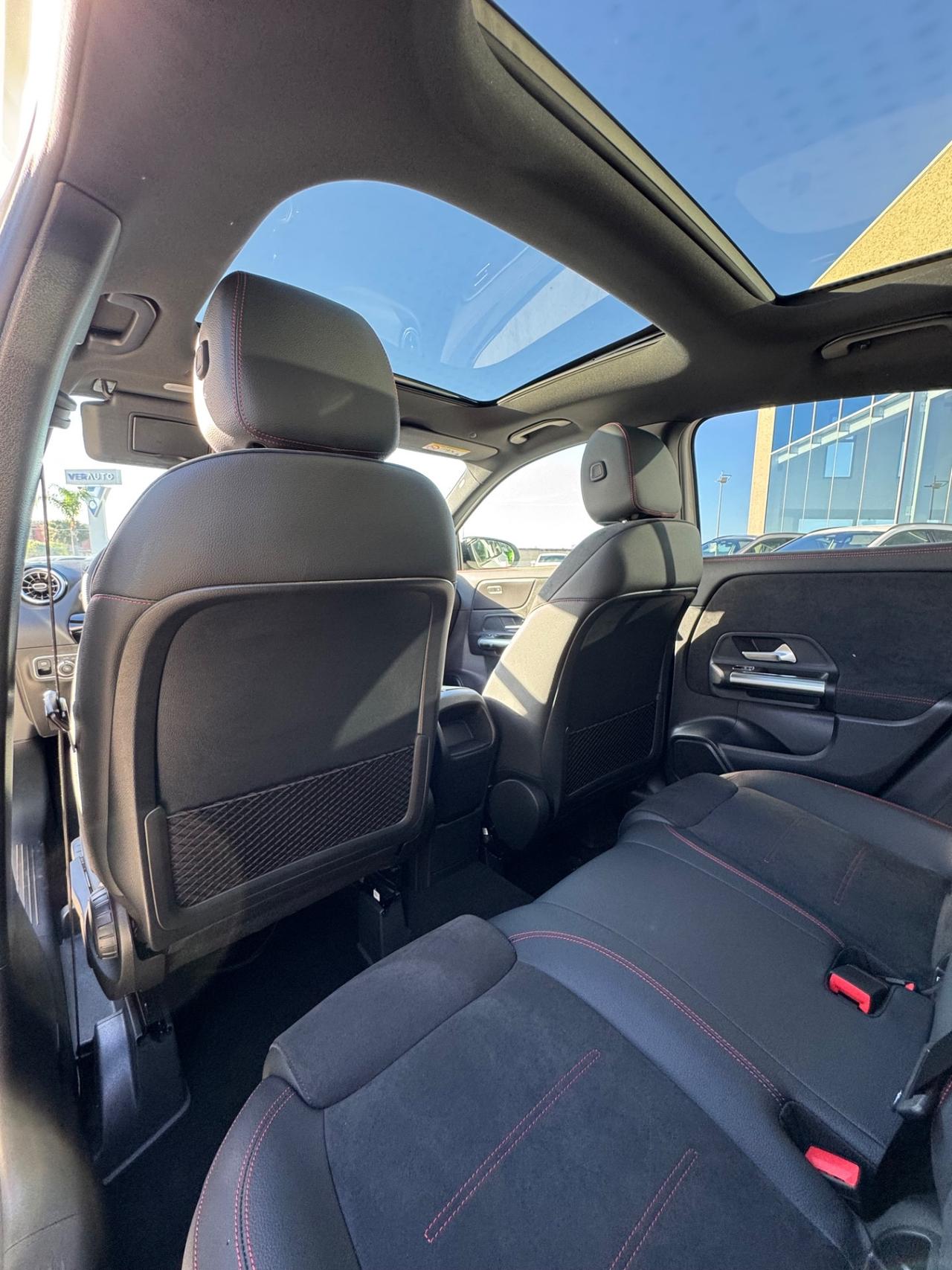 Mercedes-Benz GLA 200d AMG Line Extra auto - possibilità noleggio no scoring