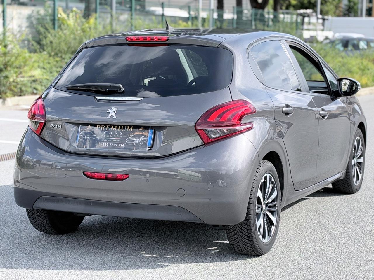 PEUGEOT 208 PURETECH 82CV SINGATURE GARANZIA 12 MESI