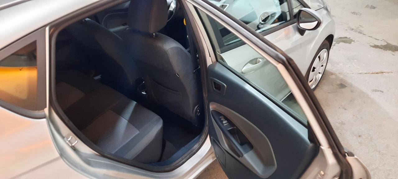 Ford Fiesta 1.2 82 CV 5 porte Titanium