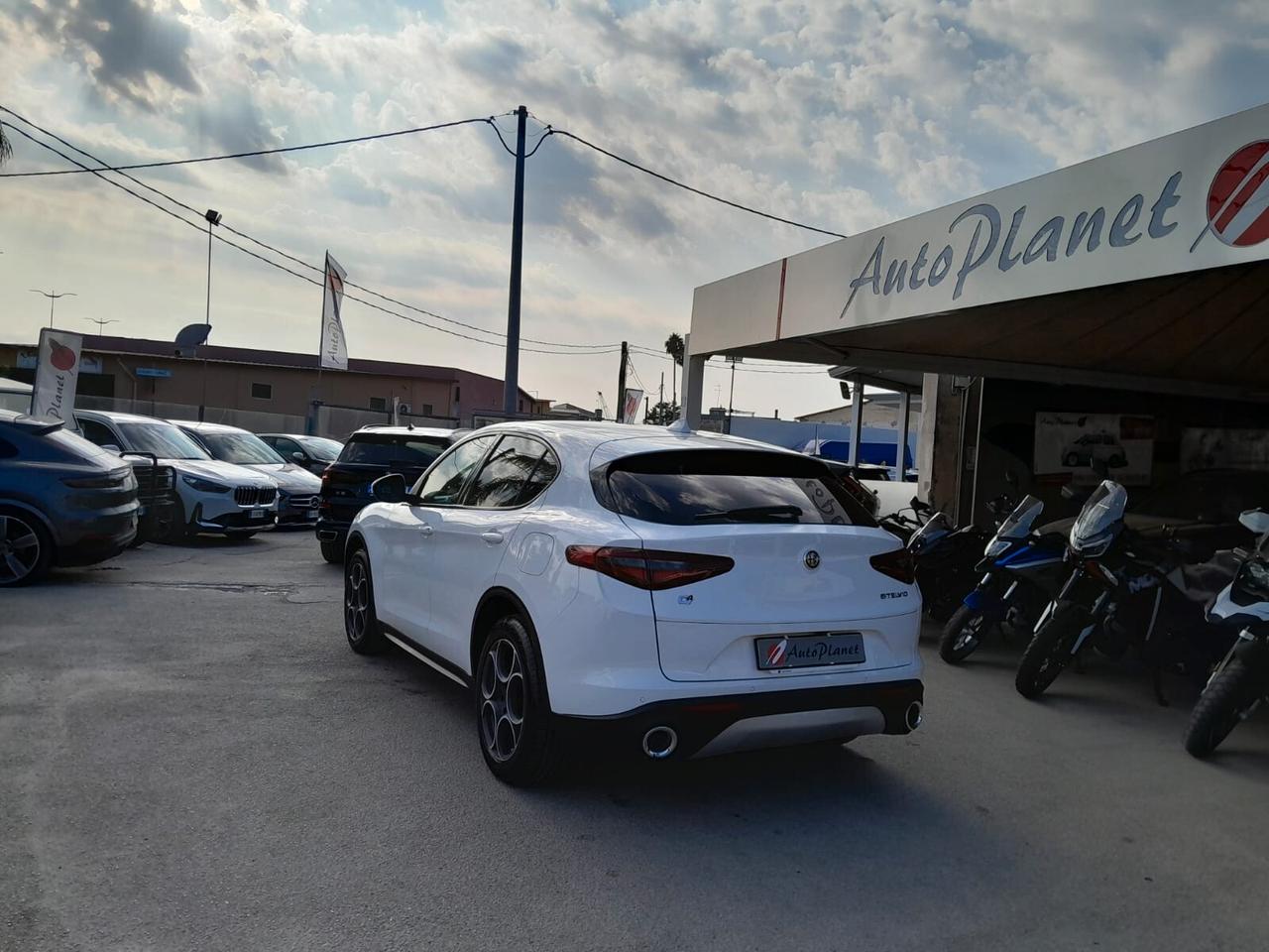 Alfa Romeo Stelvio 2.2 Turbodiesel 210 CV AT8 Q4 Executive
