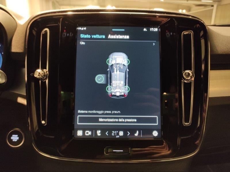 VOLVO XC40 (2017-->) - XC40 B3 automatico Core