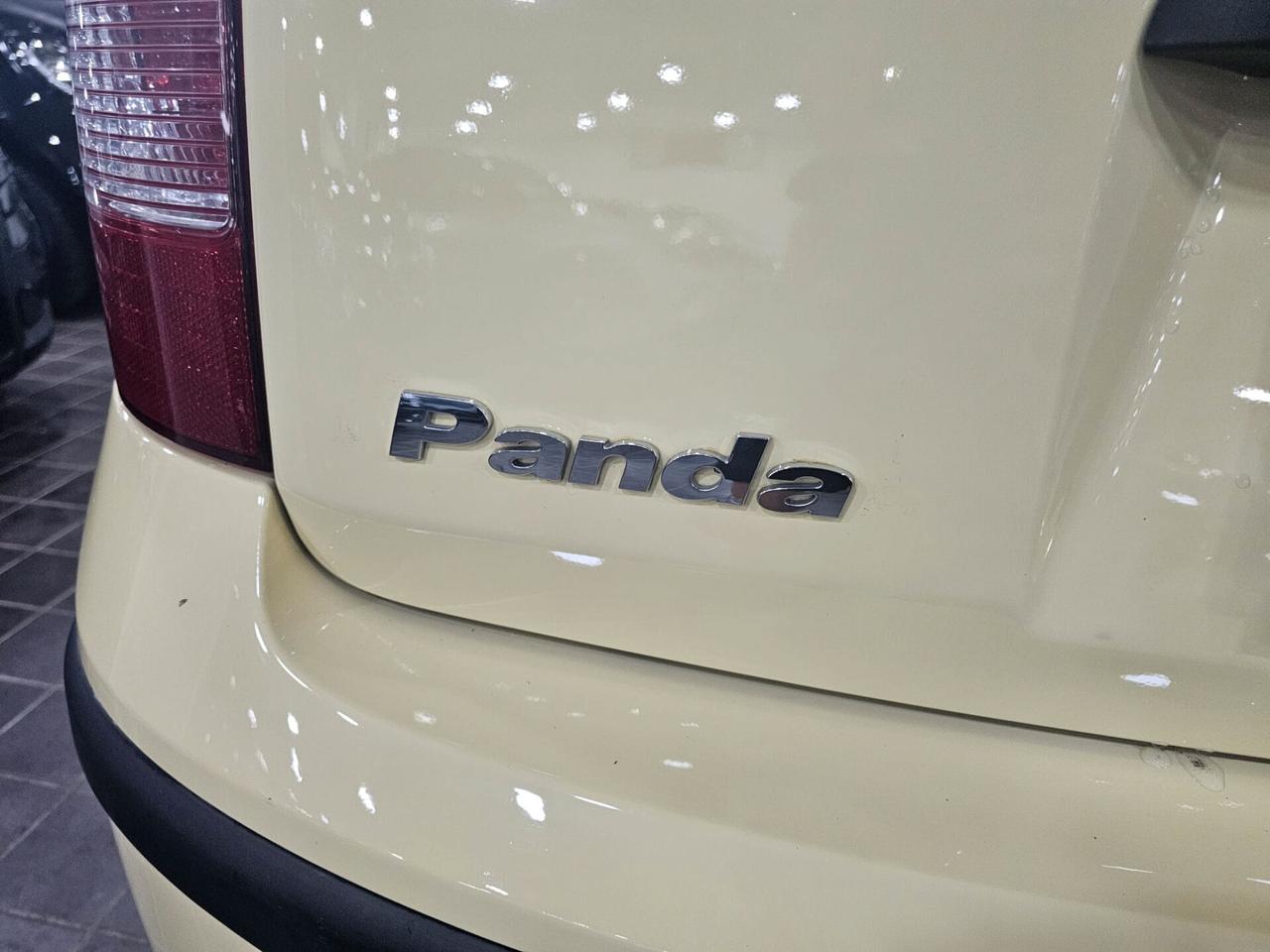 NUOVA FIAT PANDA EMOTION 1.2 BENZ 60CV - AUTO COME NUOVA