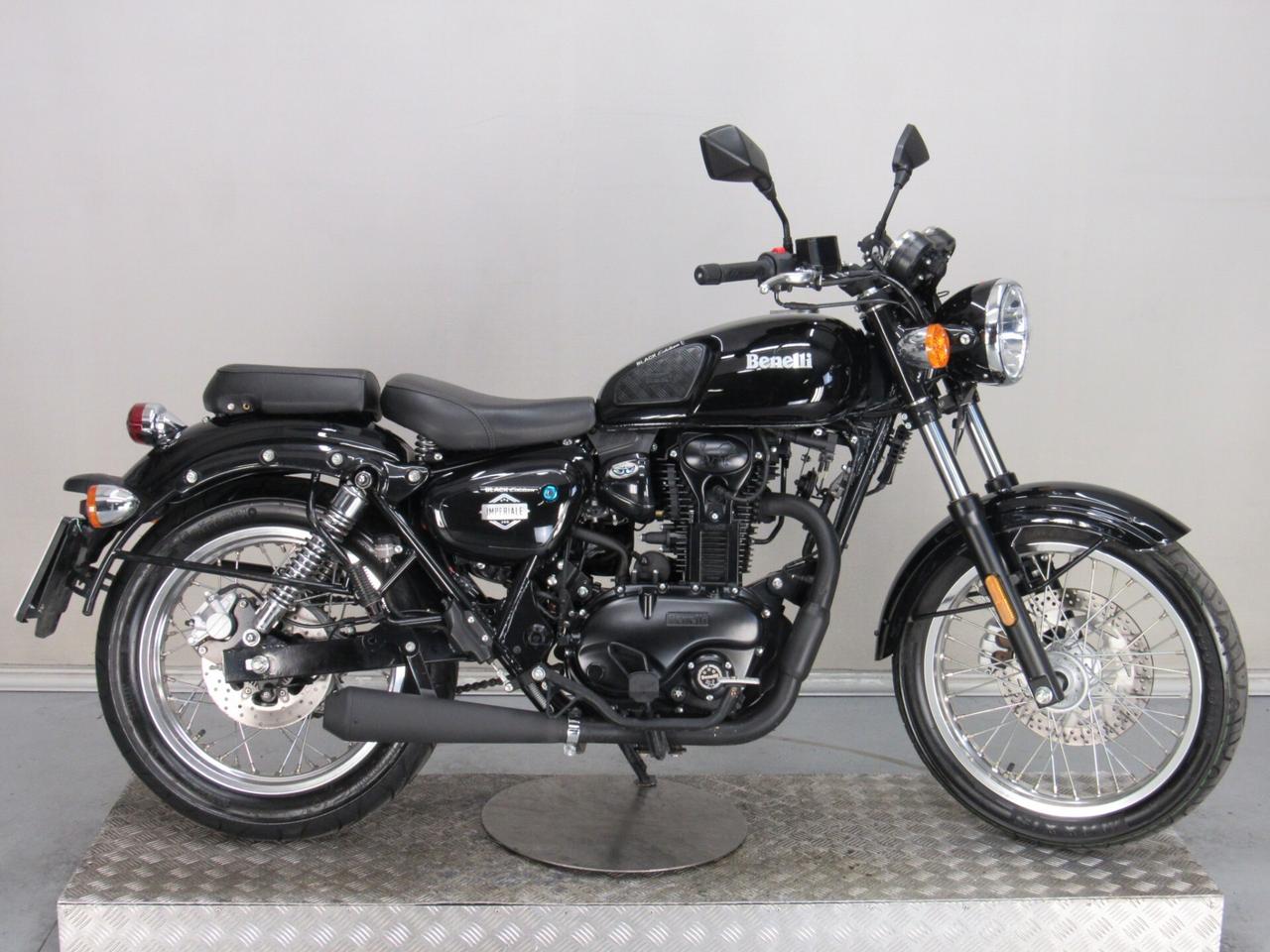 Benelli Imperiale 400 ABS BLACK EDITION