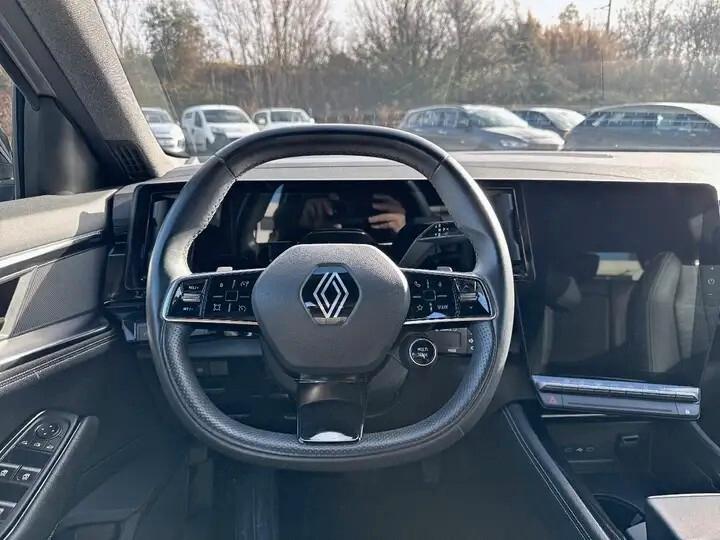 Renault Austral 1.2 E-TECH HEV 200 TECHNO AT