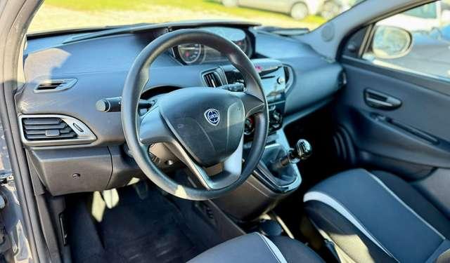 Lancia Ypsilon 1.2 8v S MomoDesign 69cv E6