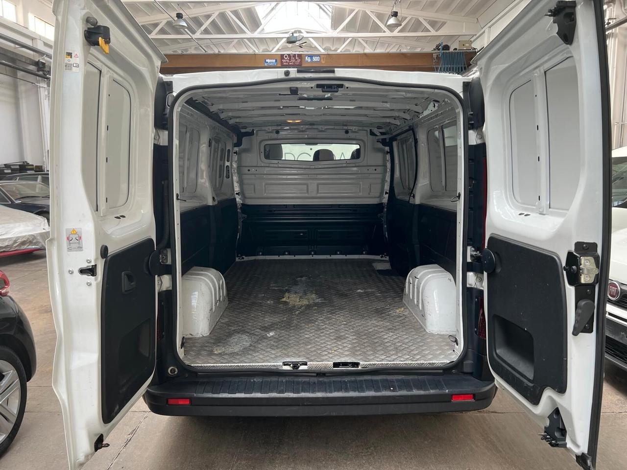 Opel Vivaro 29 1.6 BiTurbo 140CV 3 POSTI PREZZO + IVA