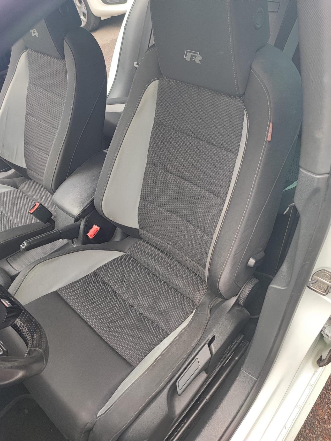 Volkswagen Golf 2.0 TSI 4mot. DSG 5p. R