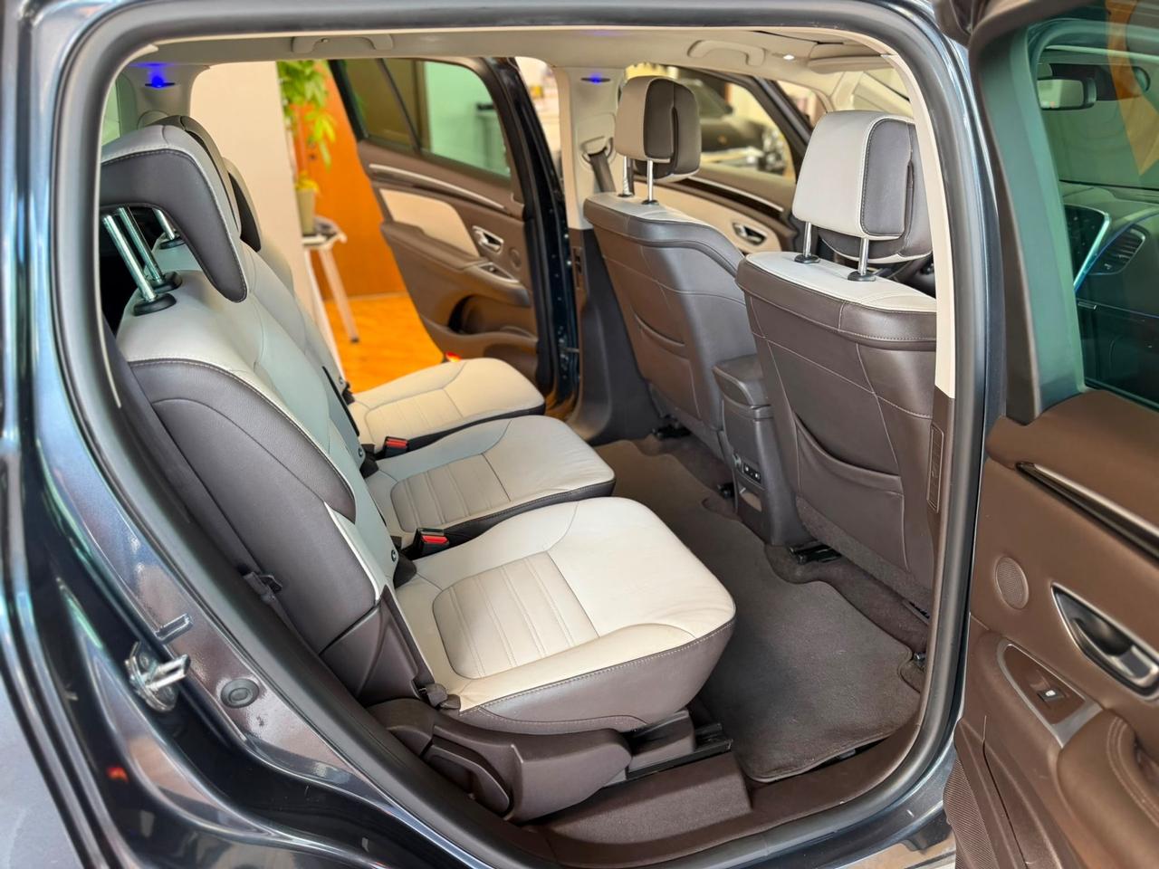 Renault Espace dCi 160CV EDC Energy Initiale Paris 4Control