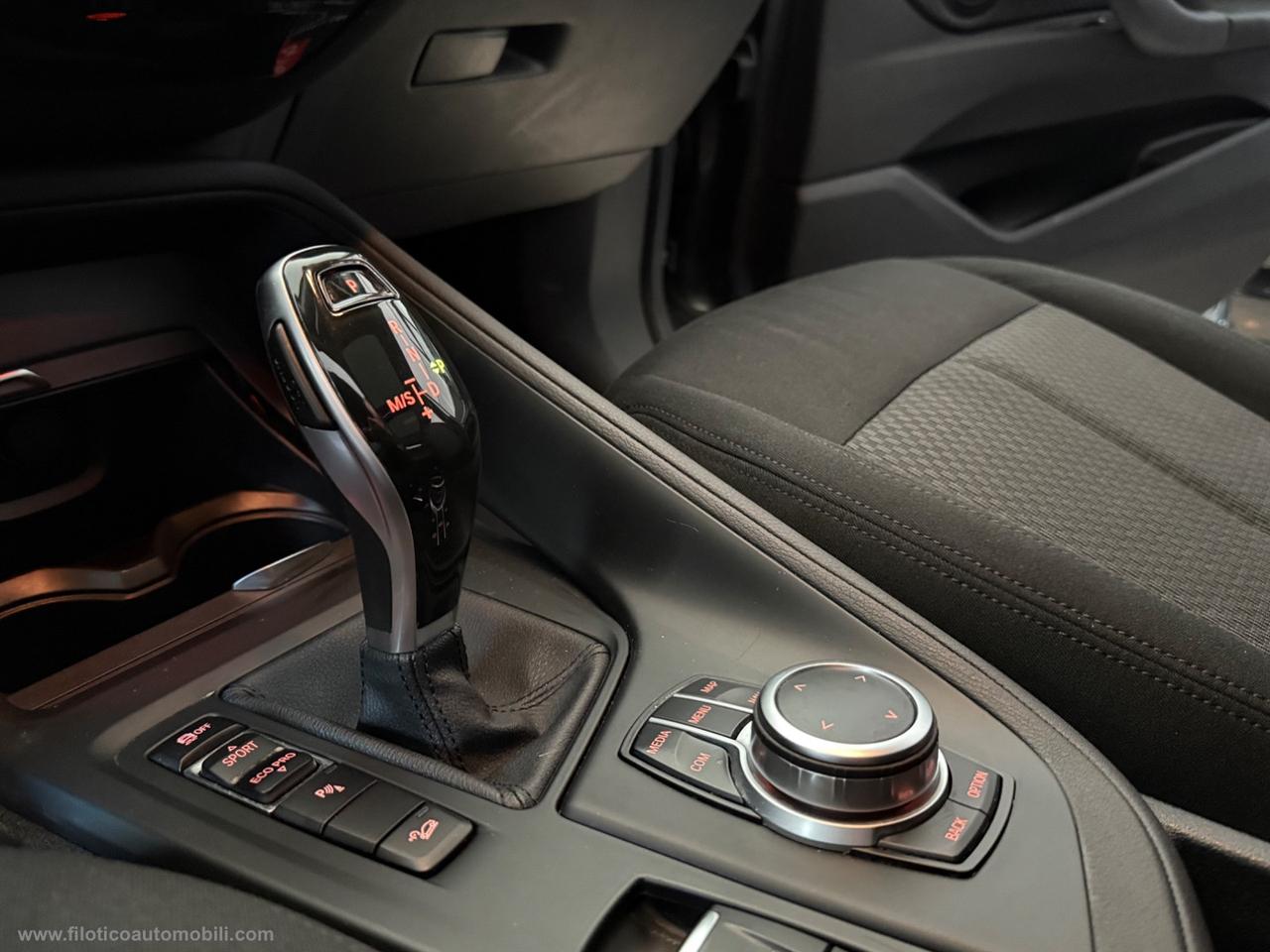 BMW X1 xDrive20d Business Advantage TETTO PANORAMICO - FULL LED