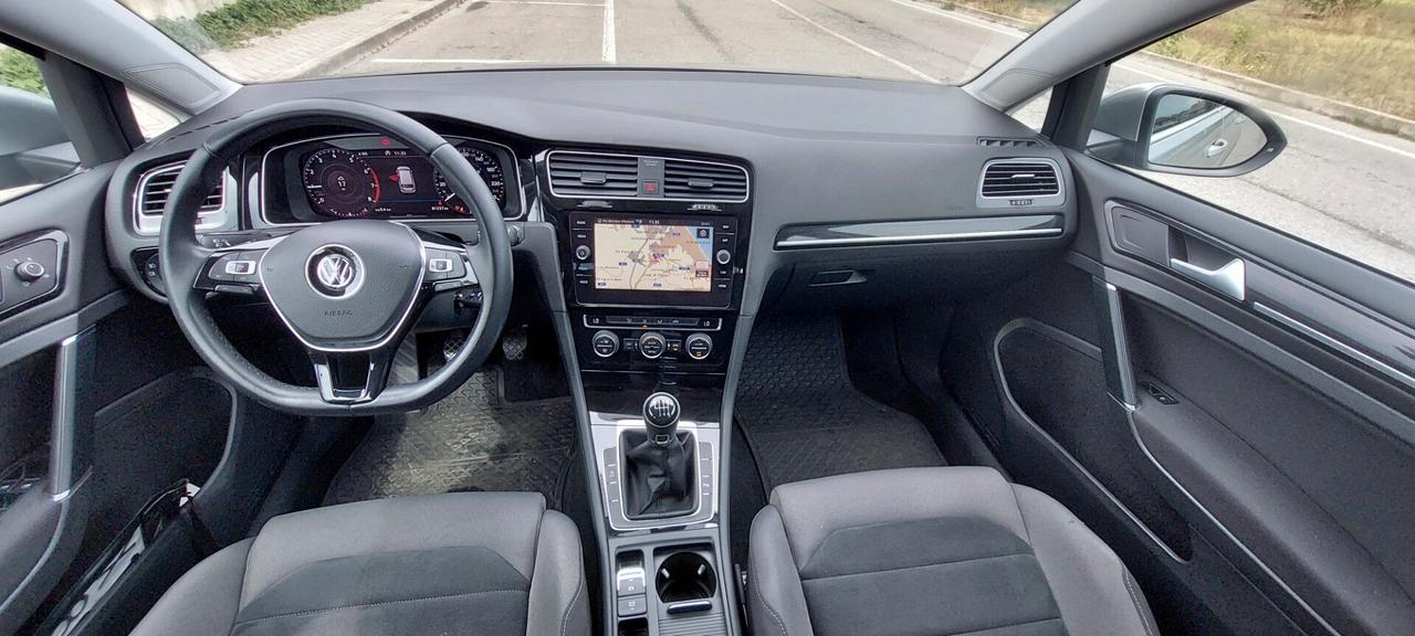 GOLF VARIANT COCKPIT DIGITAL VIRTUAL 1,5 BENZINA 130 CV BLUE MOTION IMPECCABILE NUOVA