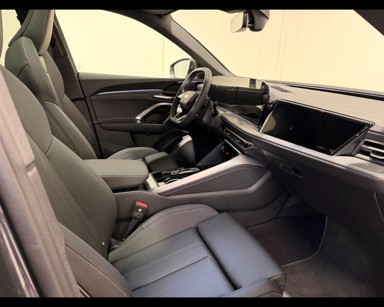 AUDI Q5 TDI MHEV S-TRONIC QUATTRO S-LINE