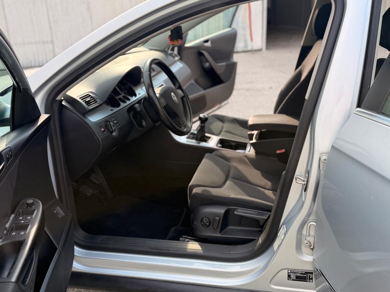 Volkswagen Passat 2.0 TDI DPF Comfortline