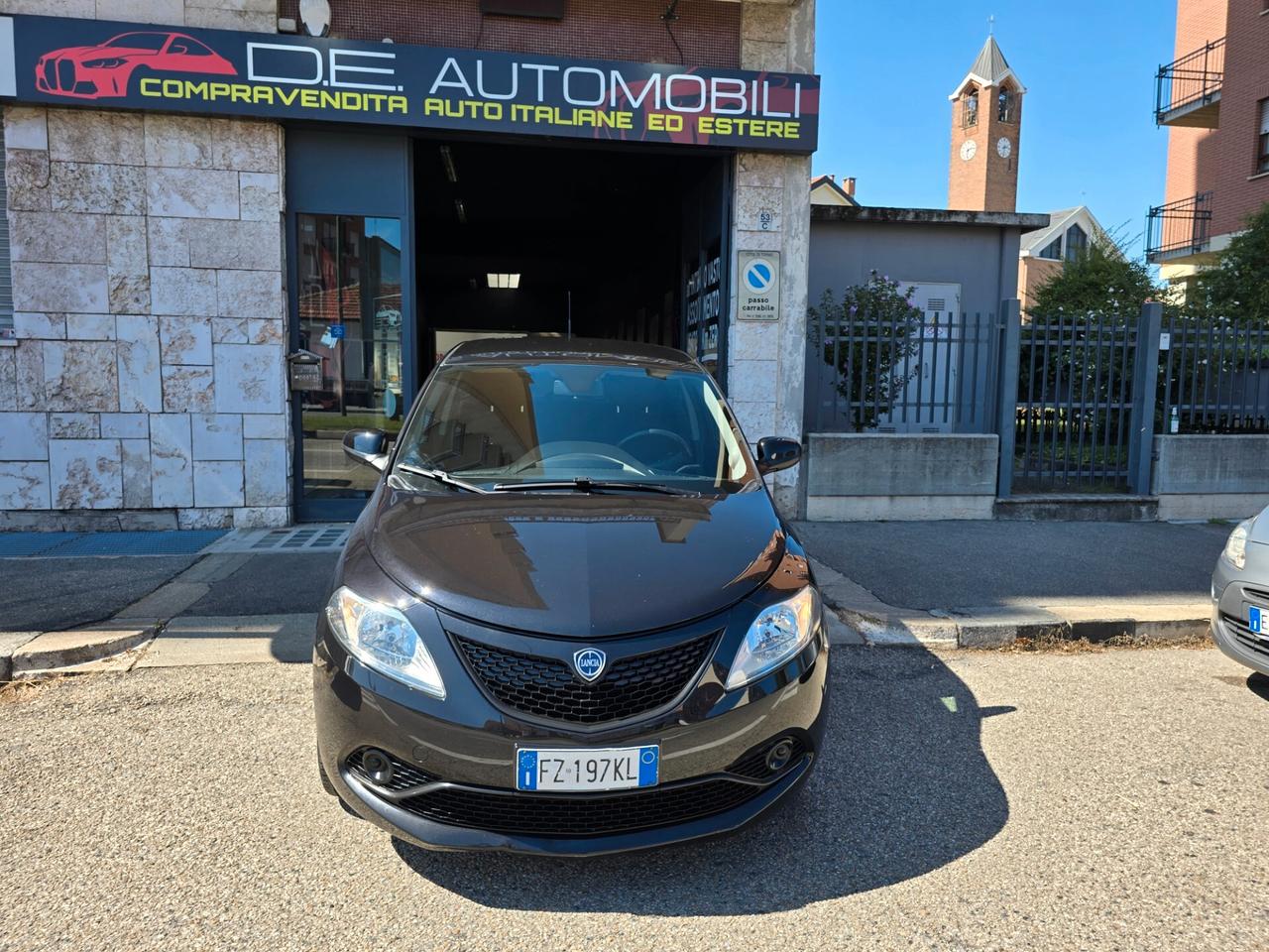 Lancia Ypsilon 1.2 69 CV 5 porte S&S Gold