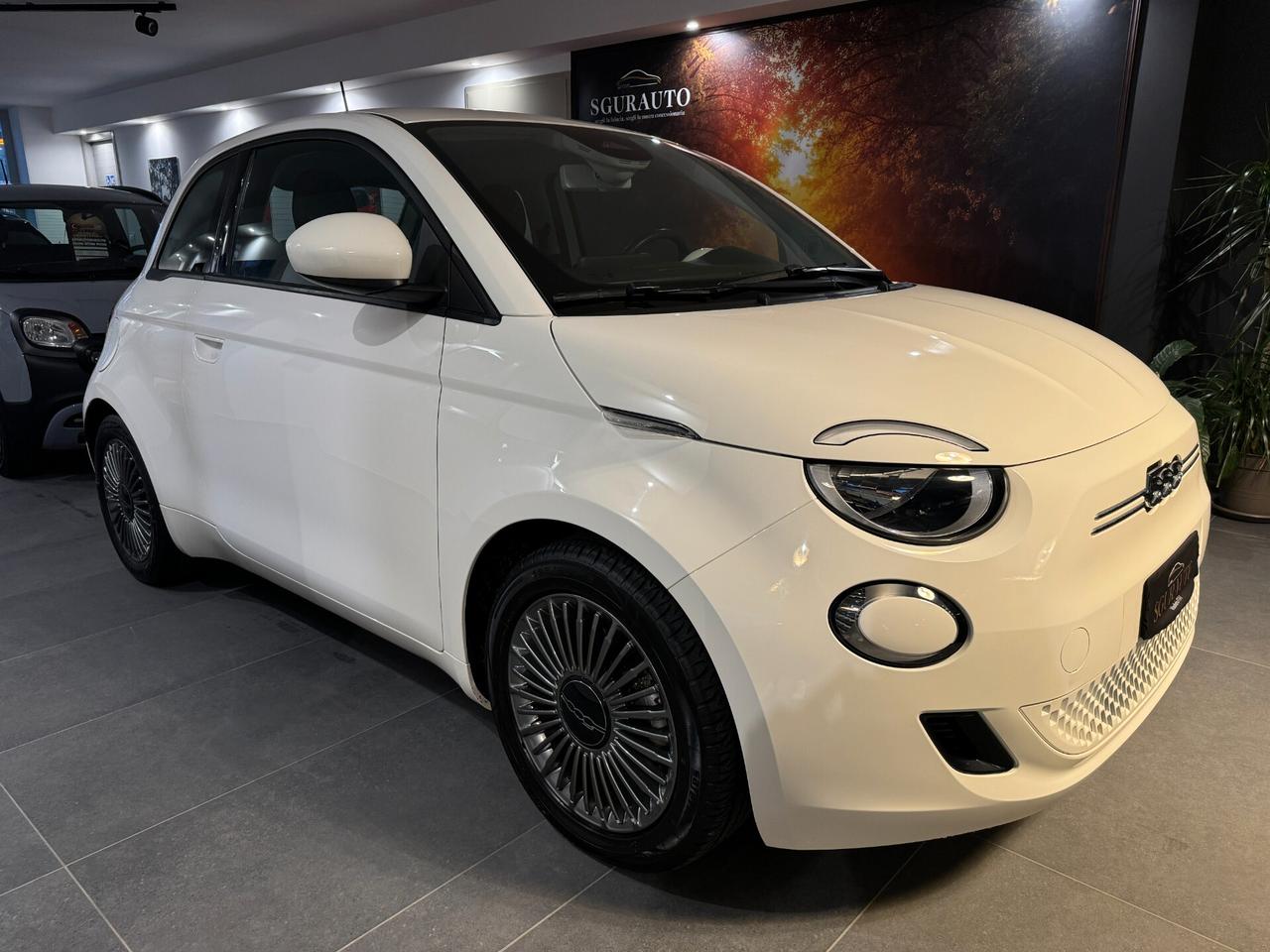 FIAT 500E 42 KWH 118CV ICON 2021