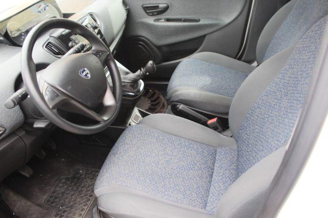 LANCIA Ypsilon 1.0 FireFly 5 porte S&S Hybrid Silver