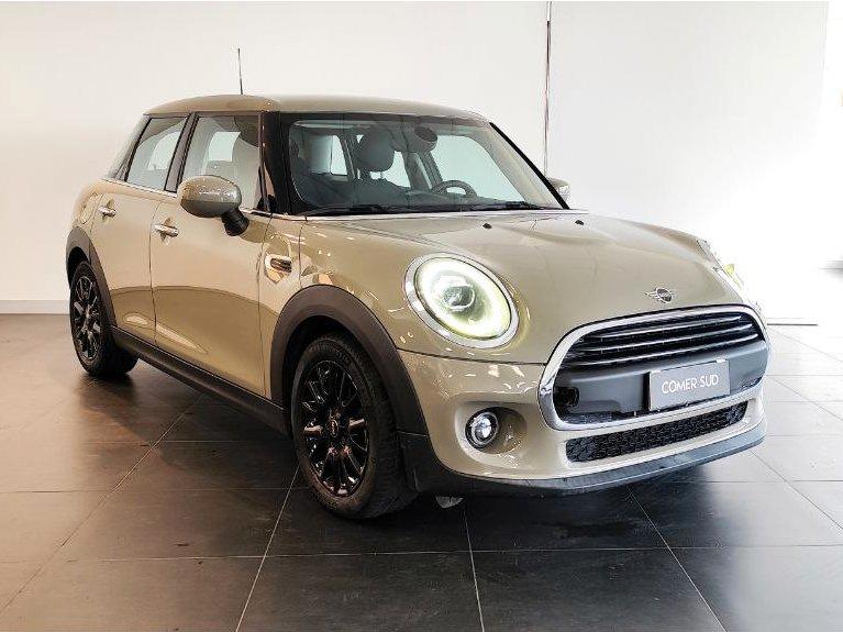 MINI Mini IV F55 2018 5p - Mini 5p 1.5 One Baker Street 102cv