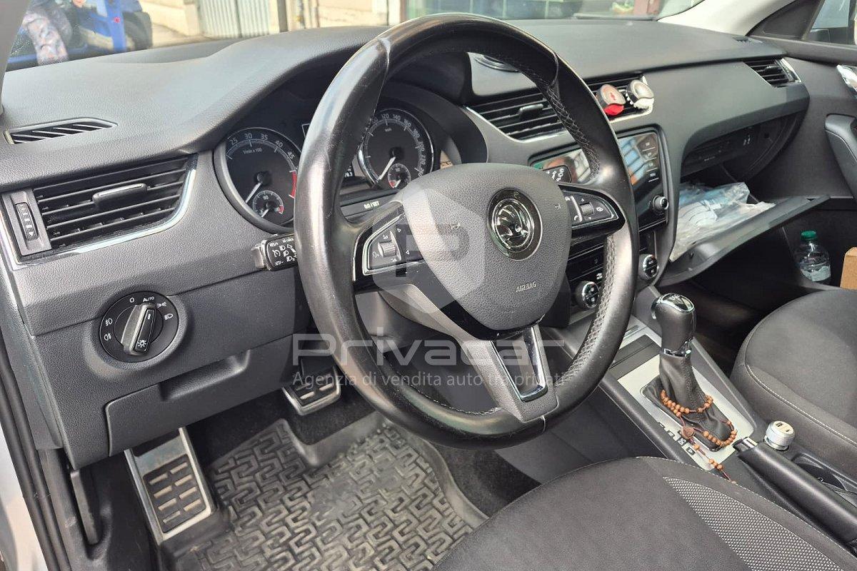 SKODA Octavia 1.6 TDI CR 115 CV DSG Wagon Executive