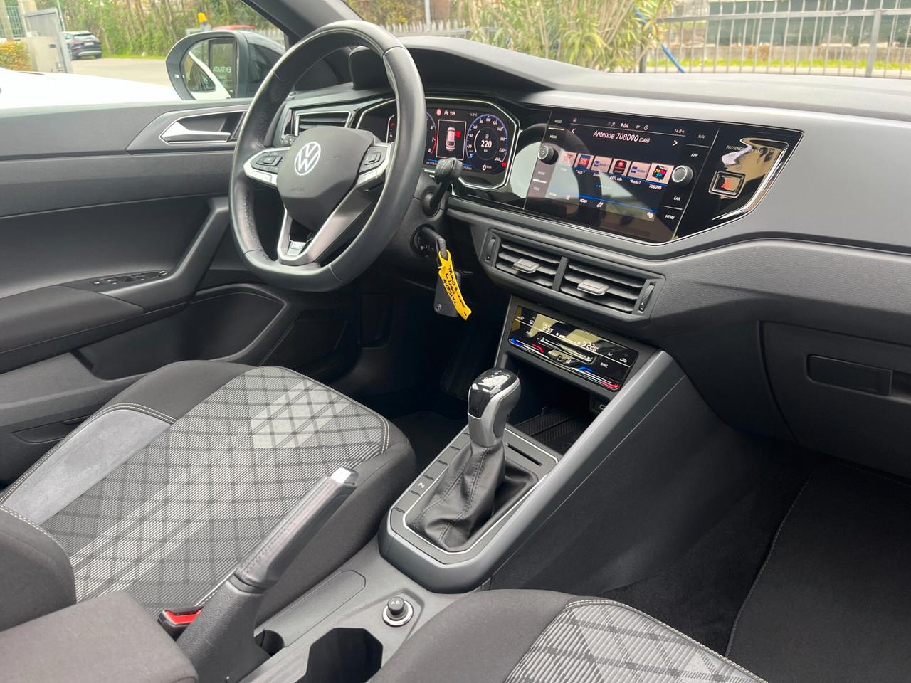 Volkswagen Taigo 1.0 TSI 115 CV DSG R-Line**KM 27635**