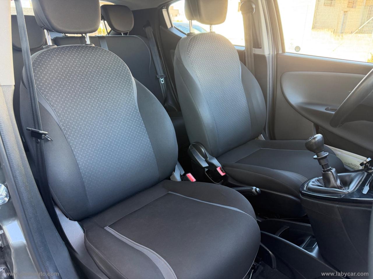 LANCIA Ypsilon 1.2 69 CV 5p. GPL Ecochic Silver