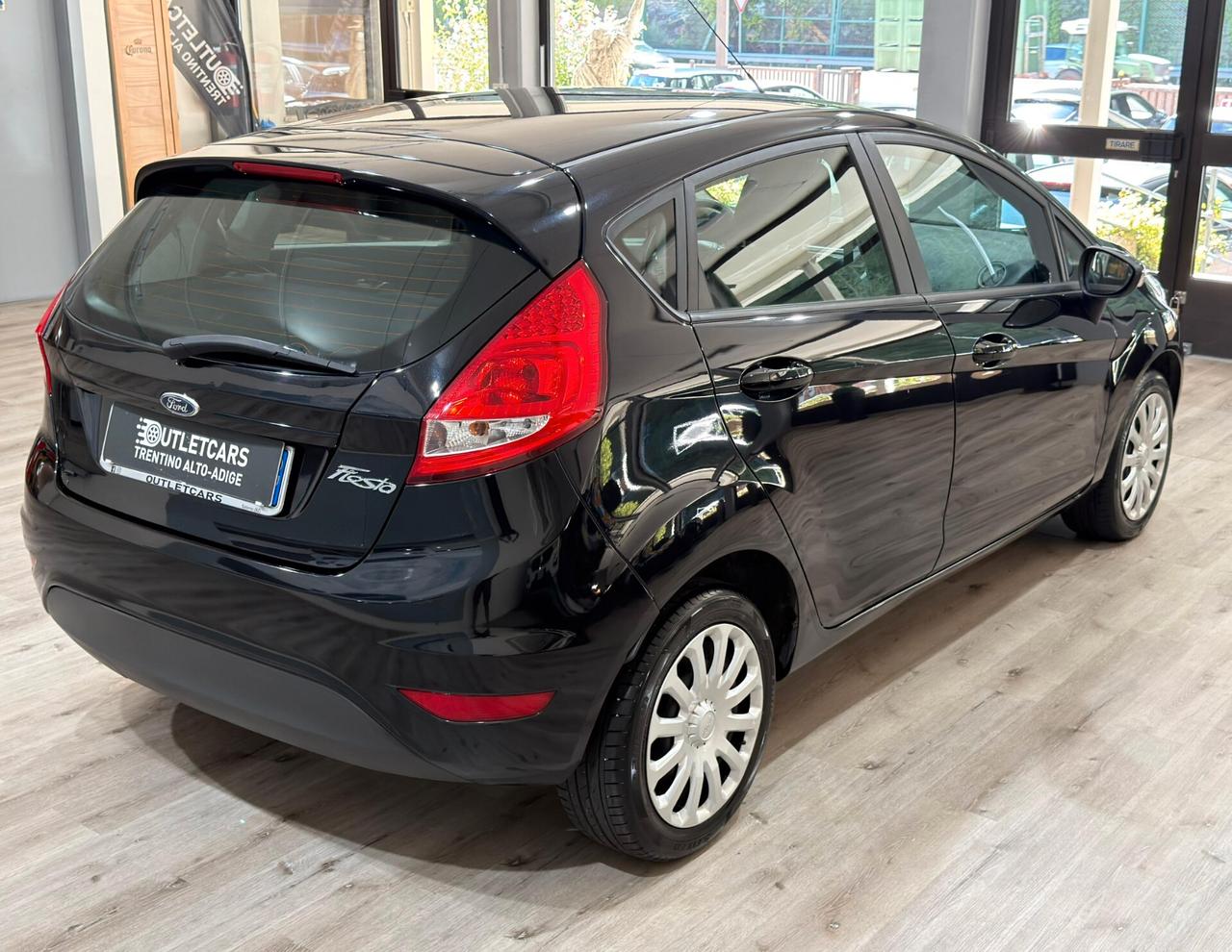 FORD FIESTA 1.2 BENZINA 60CV NEOPATENTATI 80.000km