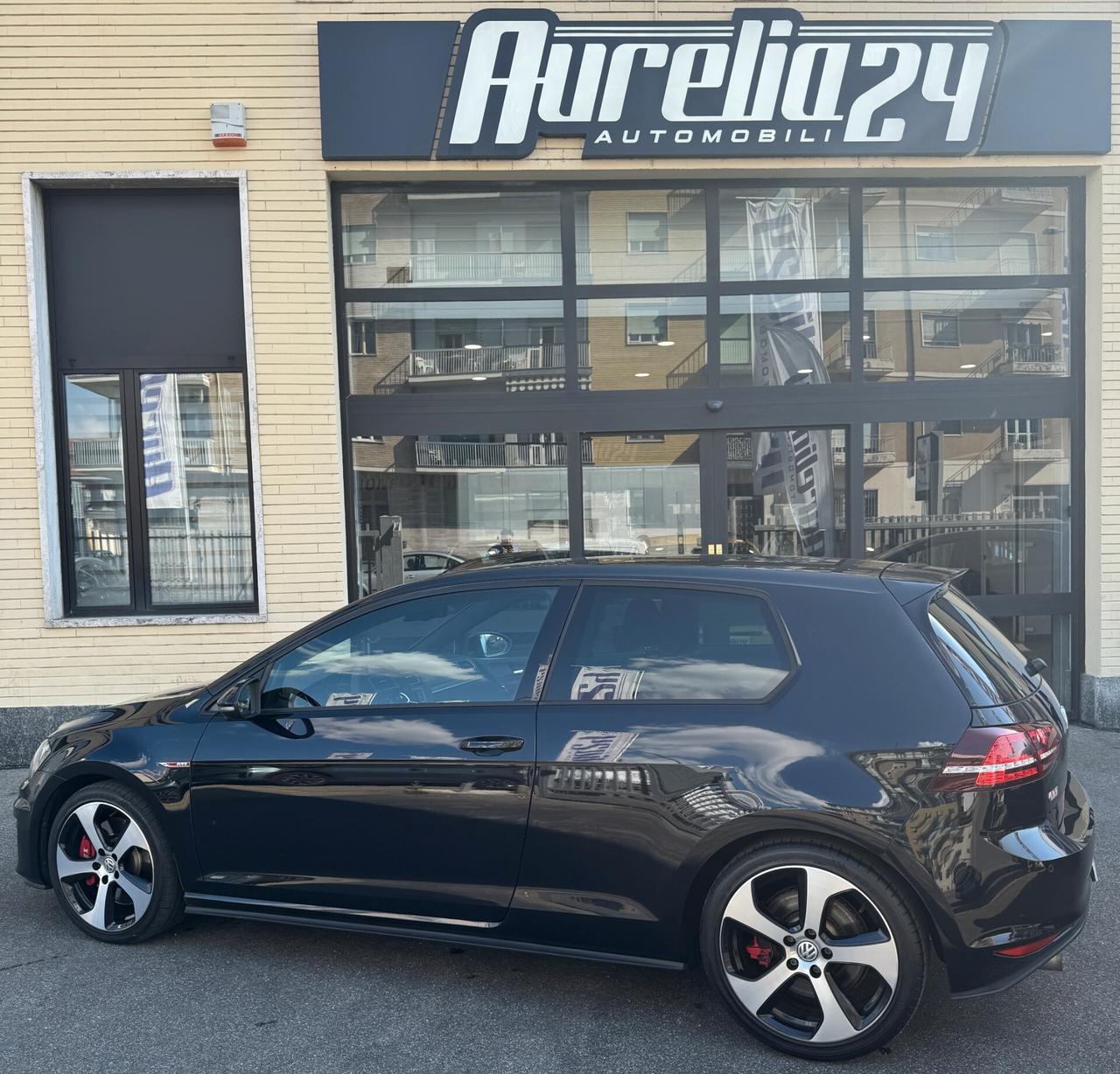 Volkswagen Golf GTI Performance 2.0 TSI 3p.