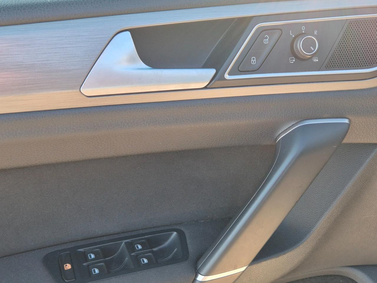 Volkswagen Golf Sportsvan 1.6 TDI 110CV DSG Highline BlueMotion Tech.