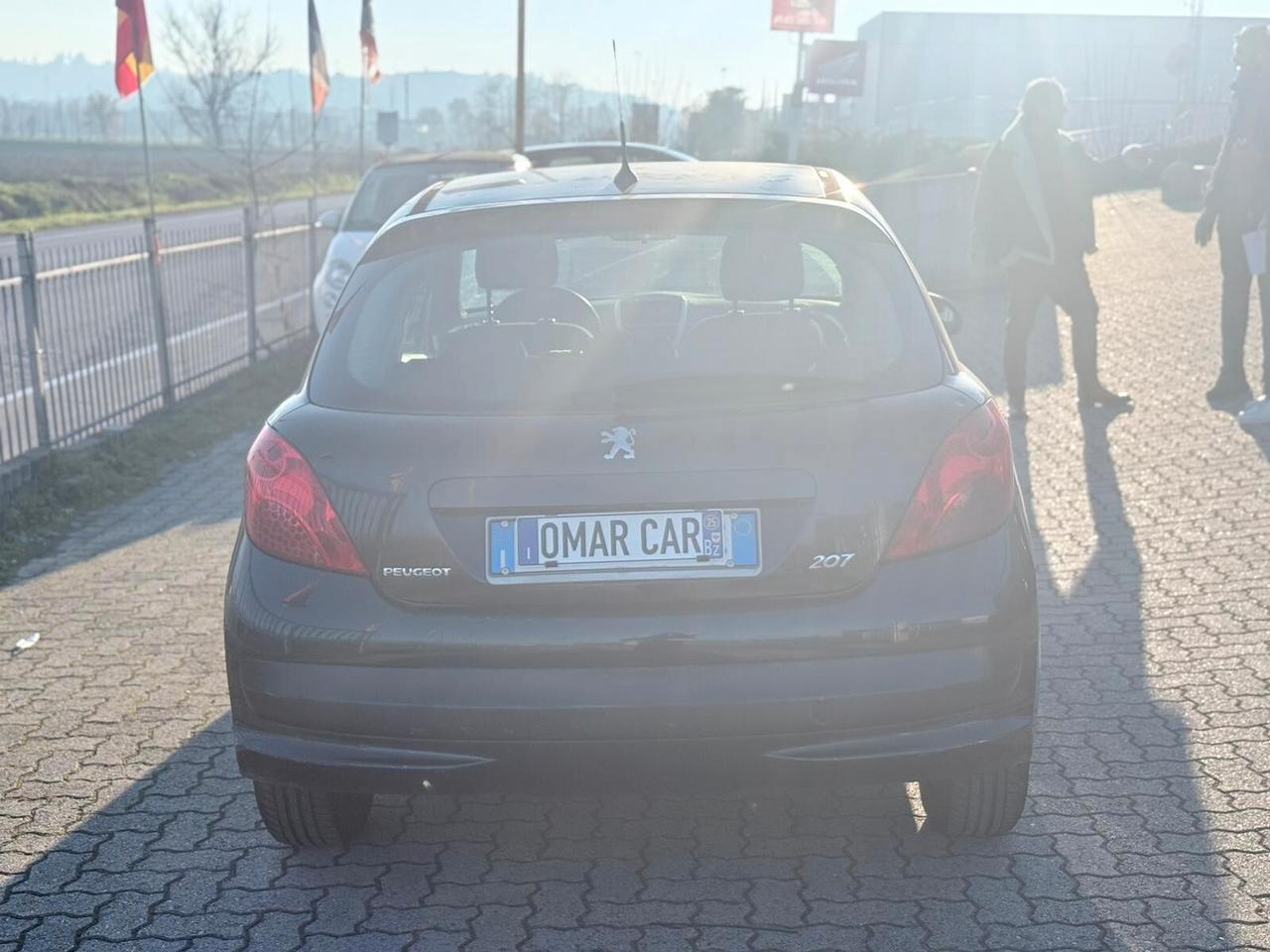 Peugeot 207 1.4 BENZINA 2006 NEOP.